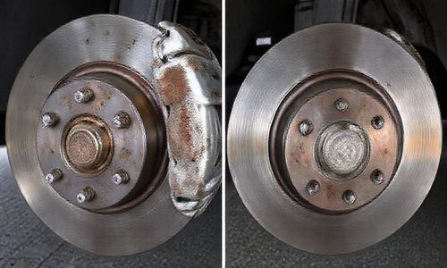 刹车片磨损程度不同正常吗