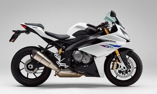 宝马s1000rr首保解限