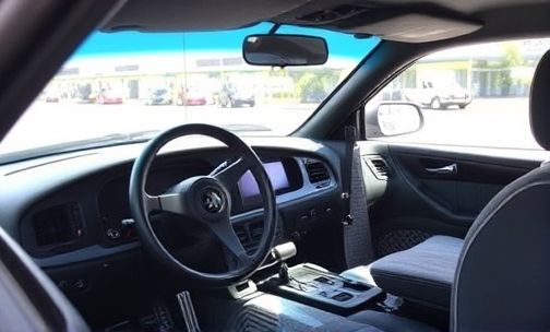 液压顶杆哒哒响车还能开么