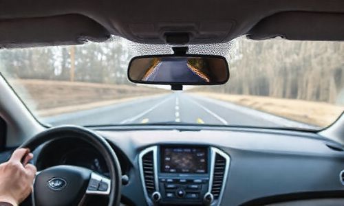 伊兰特自带导航能加装倒车影像头吗