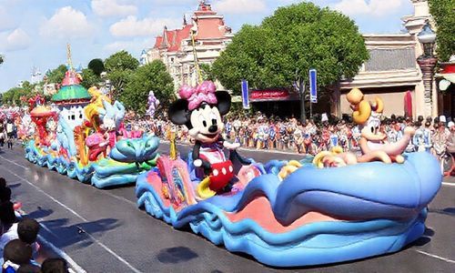 迪士尼花车巡游路线