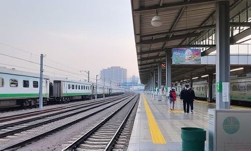 西安高陵有火车站吗