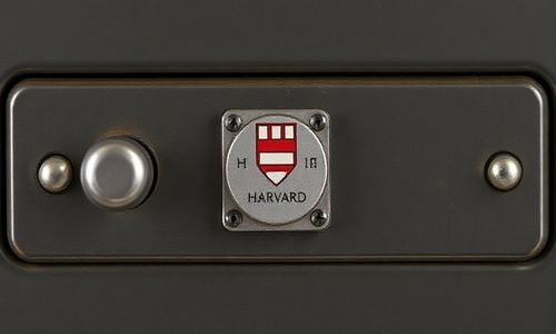 哈佛h2后备箱开关