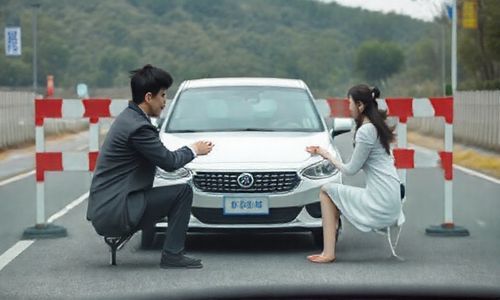 轩逸如何判断车头与障碍物距离