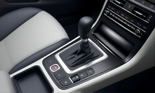 北京奔驰C180L的换挡位置如何查找?