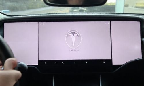 如何重启特斯拉屏幕？