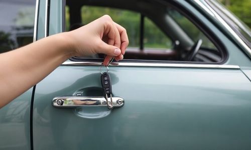 经典轩逸备用钥匙怎么开车门