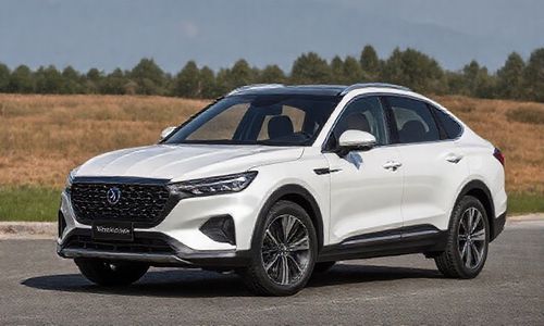 2023 长安深蓝 S7 配置的舒适性方面表现如何？