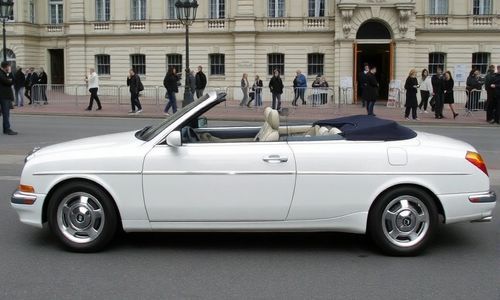 09年爱丽舍是国几车