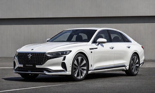 荣威 750 混合动力