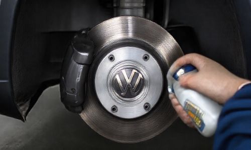 大众途观刹车油在哪里加
