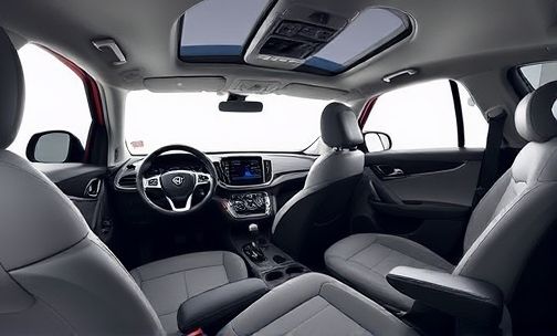 RAV4 汽车的内饰设计有哪些特点?