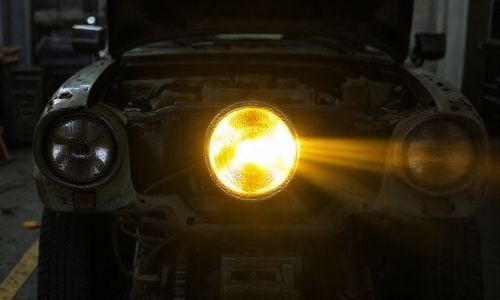 发动机亮黄灯怎么回事