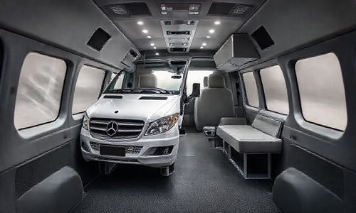 奔驰 B2000 的空间利用率如何