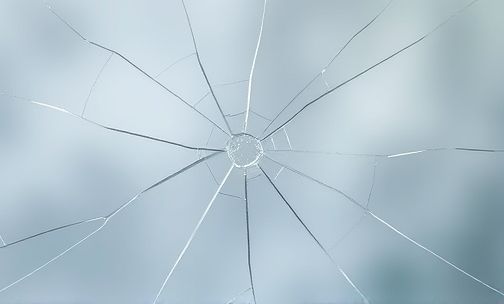 玻璃开裂了应该怎么办?