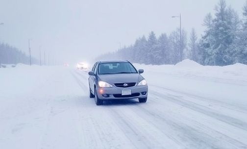 冰雪天气行车该注意哪些事项
