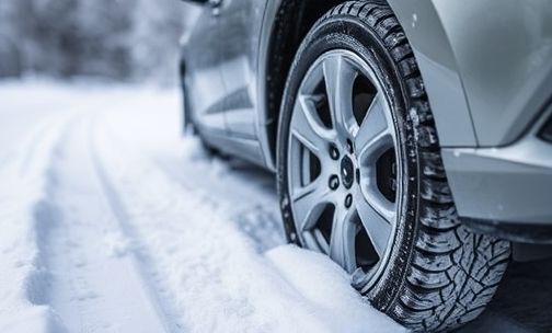 更换雪地胎后为什么会发出异响?